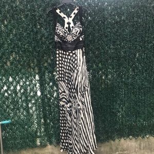 Alberto Makali beautiful & light gown, 100% silk!